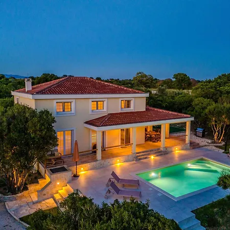 Volak Villa
