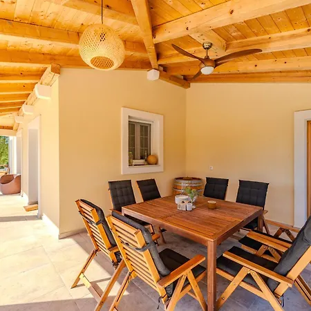 Volak Villa *